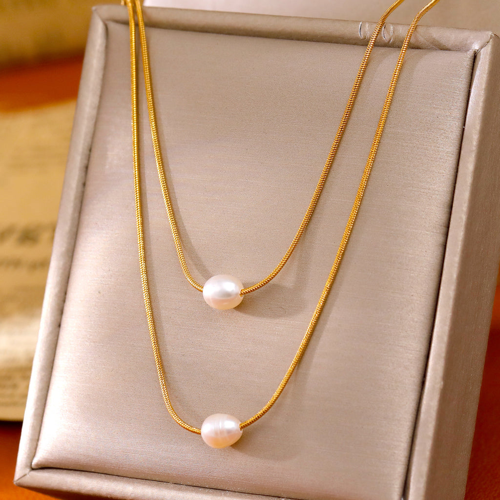 New Stylish 18k Gold Pearl Necklace