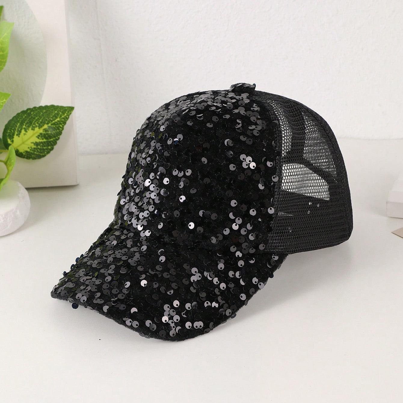 Colorful Sequin-embroidered Mesh Fabric Breathable Beanie With Sunshade Trendy Fashion Style Baseball Cap For Daily Outings, Parties, Outdoor Activities