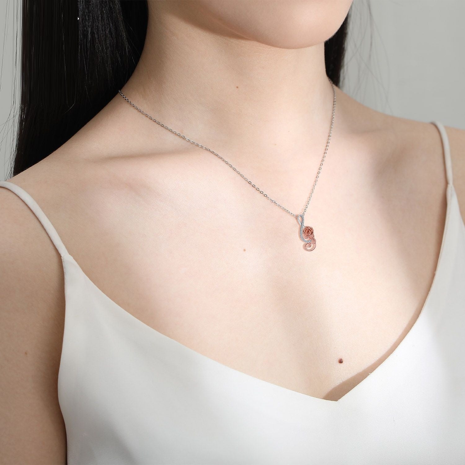 High-grade Temperament Infinite Rose Pendant Necklace