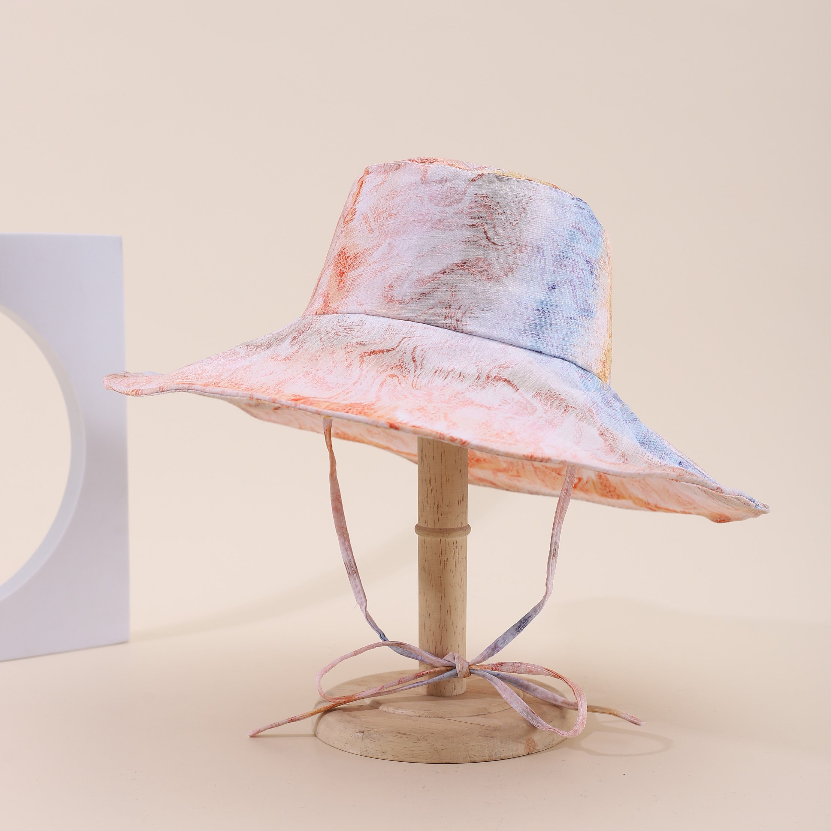 Gradually Changing Color Wide-brimmed Tie-dye Hat With Adjustable Rope Strap, Trendy And Fashionable Boater Hat Suitable For Travel, Holidays And Vacations.